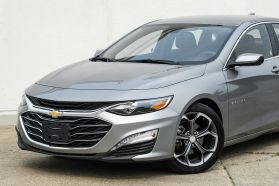 2023 Chevrolet Malibu - Image 5