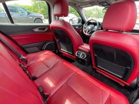 2018 Alfa Romeo Giulia - Image 24