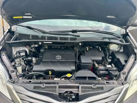 2014 TOYOTA SIENNA VAN V6, 3.5 LITER XLE MINIVAN 4D
