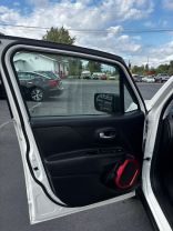2015 JEEP RENEGADE SUV 4-CYL, MULTIAIR, 2.4L TRAILHAWK SPORT UTILITY 4D