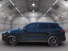 2017 PORSCHE CAYENNE SUV