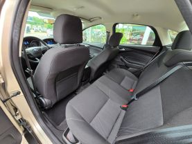 2017 Ford Focusse Sedan 4d - Image 16