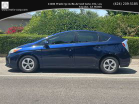 2014 TOYOTA PRIUS HATCHBACK
