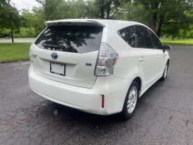 2013 TOYOTA PRIUS V WAGON 4-CYL, HYBRID, 1.8 LITER FIVE WAGON 4D