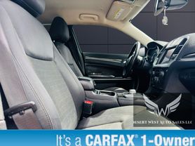 2021 CHRYSLER 300 SEDAN V6, 3.6 LITER 300 TOURING SEDAN 4D