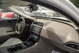 2018 JAGUAR XE SEDAN 4-CYL, TURBO, 2.0 LITER XE 25T PREMIUM SEDAN 4D