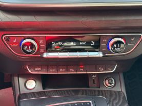 2020 AUDI Q5 SUV 4-CYL, TURBO, 2.0 LITER 45 TFSI PRESTIGE SPORT UTILITY 4D at T&T Repairables - used car dealership in Spencer, Indiana.