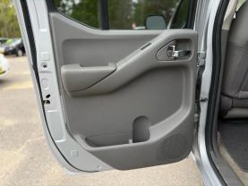 2012 NISSAN FRONTIER CREW CAB PICKUP V6, 4.0 LITER SV PICKUP 4D 5 FT