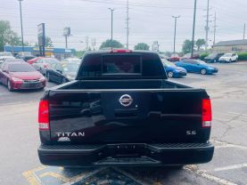 2008 NISSAN TITAN CREW CAB PICKUP V8, 5.6 LITER LE PICKUP 4D 5 1/2 FT