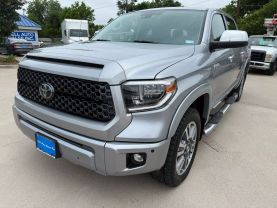 2019 TOYOTA TUNDRA CREWMAX PICKUP V8, 5.7 LITER PLATINUM PICKUP 4D 5 1/2 FT