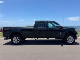 2015 FORD F350 SUPER DUTY CREW CAB PICKUP V8, TURBO DIESEL, 6.7L LARIAT PICKUP 4D 8 FT