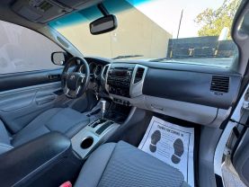 2012 TOYOTA TACOMA DOUBLE CAB PICKUP V6, 4.0 LITER PRERUNNER PICKUP 4D 5 FT