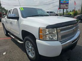2011 CHEVROLET SILVERADO 1500 CREW CAB PICKUP V8, FLEX FUEL, 5.3 LITER LT PICKUP 4D 5 3/4 FT