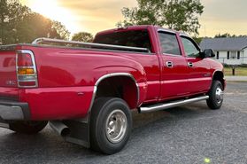 2004 GMC SIERRA 3500 CREW CAB PICKUP V8, TURBO DIESEL, 6.6L SLT PICKUP 4D 8 FT