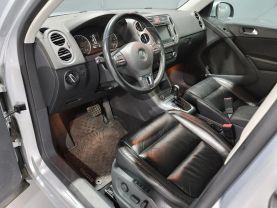 2011 Volkswagen Tiguan - - Image 18