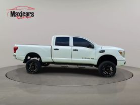 2017 NISSAN TITAN XD CREW CAB PICKUP V8, TURBO DIESEL, 5.0L S PICKUP 4D 6 1/2 FT