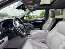 2018 TOYOTA HIGHLANDER SUV V6, 3.5 LITER XLE SPORT UTILITY 4D