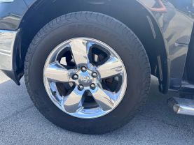 2017 RAM 1500 CREW CAB