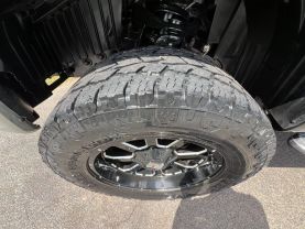 2018 Nissan Titan Xd Crew Cab Sv Pickup 4d 6 1/2 Ft - Image 11