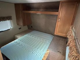 2017 KEYSTONE RV SPRINGDALE SUMMERLAND RV - 2600TB at T&T Repairables - used car dealership in Spencer, Indiana.