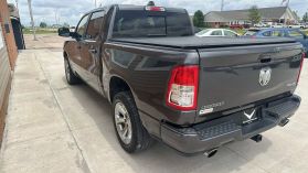 2019 RAM 1500 CREW CAB PICKUP V8, HEMI, 5.7 LITER BIG HORN PICKUP 4D 5 1/2 FT