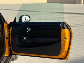 2017 MINI CONVERTIBLE CONVERTIBLE 3-CYL, TURBO, 1.5 LITER COOPER CONVERTIBLE 2D