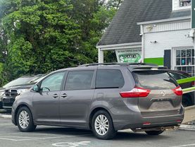 2015 TOYOTA SIENNA VAN V6, 3.5 LITER XLE MINIVAN 4D