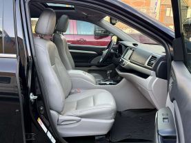 2016 TOYOTA HIGHLANDER SUV V6, 3.5 LITER XLE SPORT UTILITY 4D