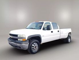 2002 CHEVROLET SILVERADO 3500 CREW CAB PICKUP V8, TURBO DIESEL, 6.6L LONG BED at The One Autosales Inc in Phoenix , AZ 85022  33.60461470880989, -112.03641575767358