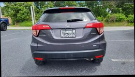 2017 Honda Hr-v Ex-l W/navigation Sport Utility 4d - Image 4