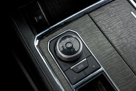 2020 Ford Expedition - Image 34