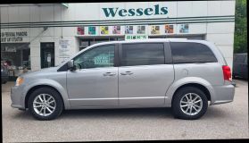2019 Dodge Grand Caravan Passenger Sxt Minivan 4d - Image 1