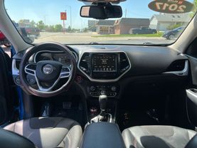 2017 JEEP CHEROKEE SUV V6, 3.2 LITER TRAILHAWK SPORT UTILITY 4D