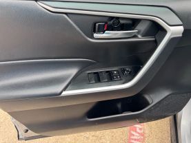 2021 TOYOTA RAV4 SUV 4-CYL, DYNAMIC-FORCE, 2.5 LITER XLE SPORT UTILITY 4D