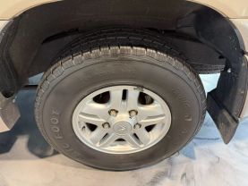 1999 LEXUS LX SUV V8, 4.7 LITER LX 470 SPORT UTILITY 4D