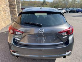 2018 MAZDA MAZDA3 HATCHBACK 4-CYL, SKYACTIV-G, 2.5L TOURING HATCHBACK 4D - Gesner Auto Inc in Taunton, MA, 41.88613, -71.14527