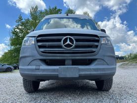 2019 MERCEDES-BENZ SPRINTER 2500 CREW CARGO 4-CYL, TURBO, 2.0 LITER HIGH ROOF W/170" WB VAN 3D at T&T Repairables - used car dealership in Spencer, Indiana.