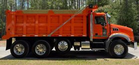 2016 MACK GU813 - - -
