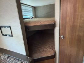 2017 KEYSTONE RV SPRINGDALE SUMMERLAND RV - 2600TB at T&T Repairables - used car dealership in Spencer, Indiana.
