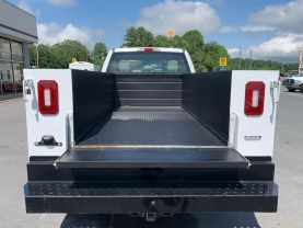 2020 FORD F250 SUPER DUTY CREW CAB 8FT KNAPHEIDE SERVICE BED TRUCK SERVICE/UTILITY TRUCKS V8, FLEX FUEL, 6.2 LITER XL PICKUP 4D 8 FT - Eddies Auto Sales