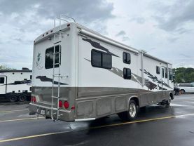 Used 2006 GEORGETOWN BY FOREST RIVER SE SERIES - - 350DS FORD - LA Auto Star located in Virginia Beach, VA
