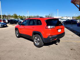 2019 JEEP CHEROKEE SUV V6, 3.2 LITER TRAILHAWK SPORT UTILITY 4D