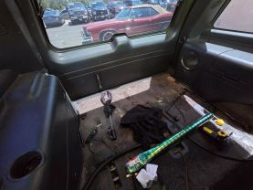 2001 CHEVROLET TAHOE SUV V8, 5.3 LITER SPORT UTILITY 4D