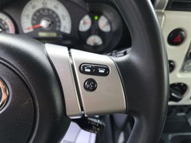 2013 TOYOTA FJ CRUISER SUV V6, 4.0 LITER SPORT UTILITY 2D