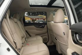 2017 NISSAN ROGUE SUV 4-CYL, 2.5 LITER SV SPORT UTILITY 4D