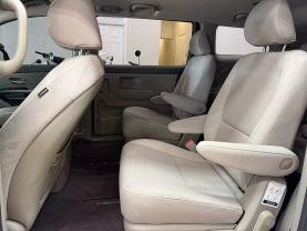 2016 KIA SEDONA