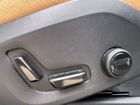 2020 VOLVO XC60 SUV 4-CYL, DRIVE-E, TURBO, 2.0 LITER T5 MOMENTUM SPORT UTILITY 4D