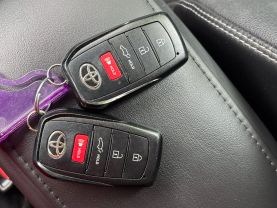 2022 TOYOTA COROLLA CROSS SUV 4-CYL, 2.0 LITER XLE SPORT UTILITY 4D at T&T Repairables - used car dealership in Spencer, Indiana.