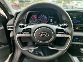 2023 Hyundai Elantra - Image 16