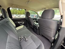 2018 Nissan Titan Xd Crew Cab Sv Pickup 4d 6 1/2 Ft - Image 22
